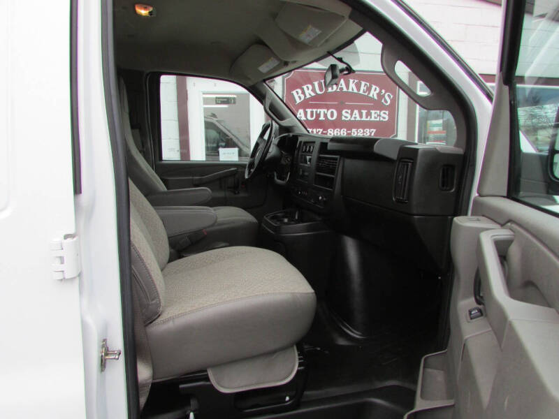2022 Chevrolet Express 2500