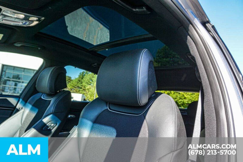 2024 Genesis GV70 2.5T Standard