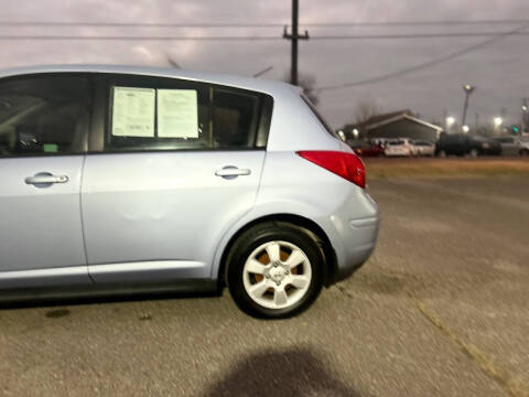 2009 Nissan Versa 1.8 SL