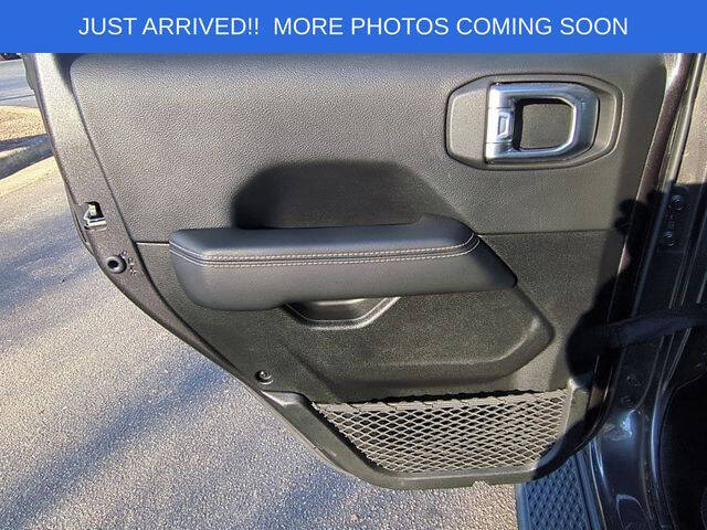 2021 Jeep Gladiator Overland