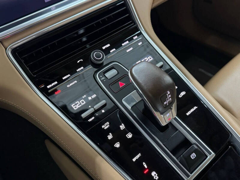 2020 Porsche Panamera
