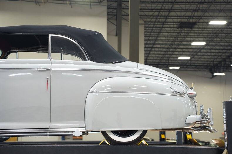 1946 Ford Super Deluxe