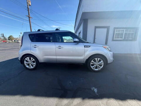 2016 Kia Soul +