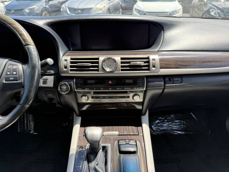 2014 Lexus LS 460
