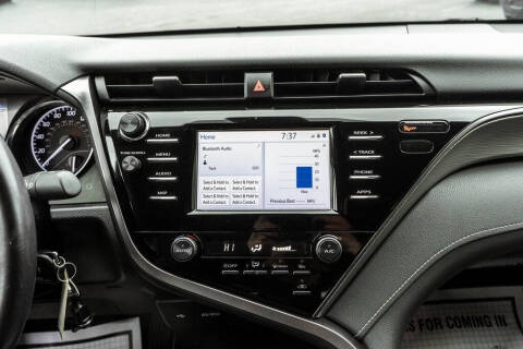 2020 Toyota Camry SE Nightshade