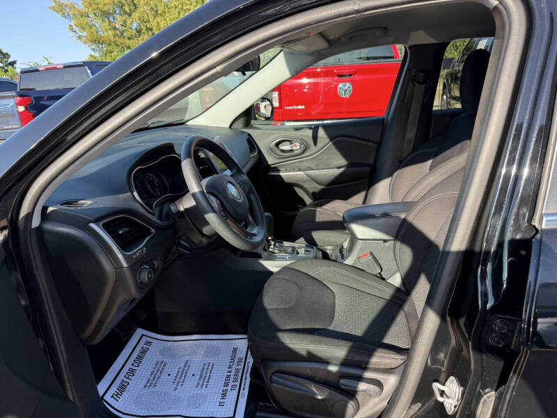 2019 Jeep Cherokee Latitude
