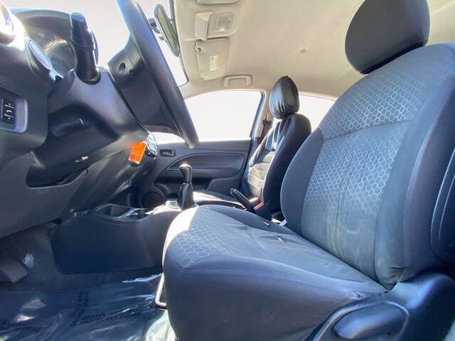 2015 Mitsubishi Mirage DE