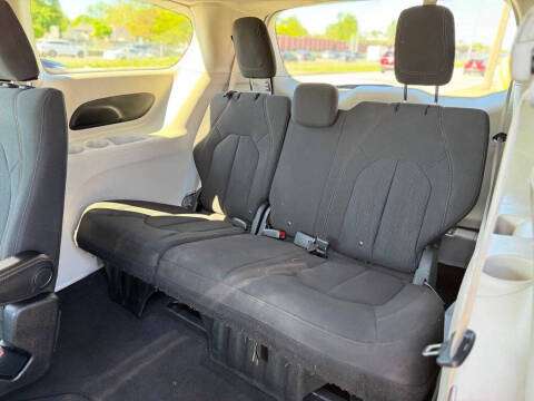 2017 Chrysler Pacifica Touring