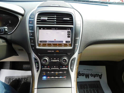 2019 Lincoln Nautilus Reserve