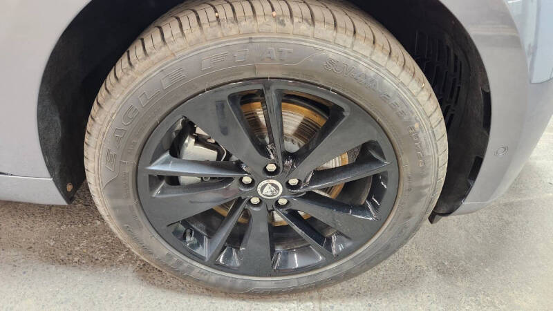 2025 Jaguar F-PACE P400 R-Dynamic S