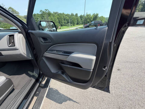 2022 GMC Canyon Elevation Standard