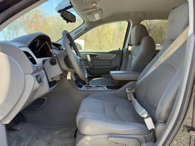 2017 Chevrolet Traverse LS