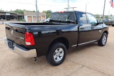 2024 RAM 1500 Classic SLT