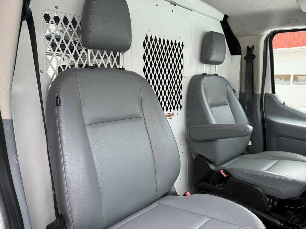 2019 Ford Transit 52