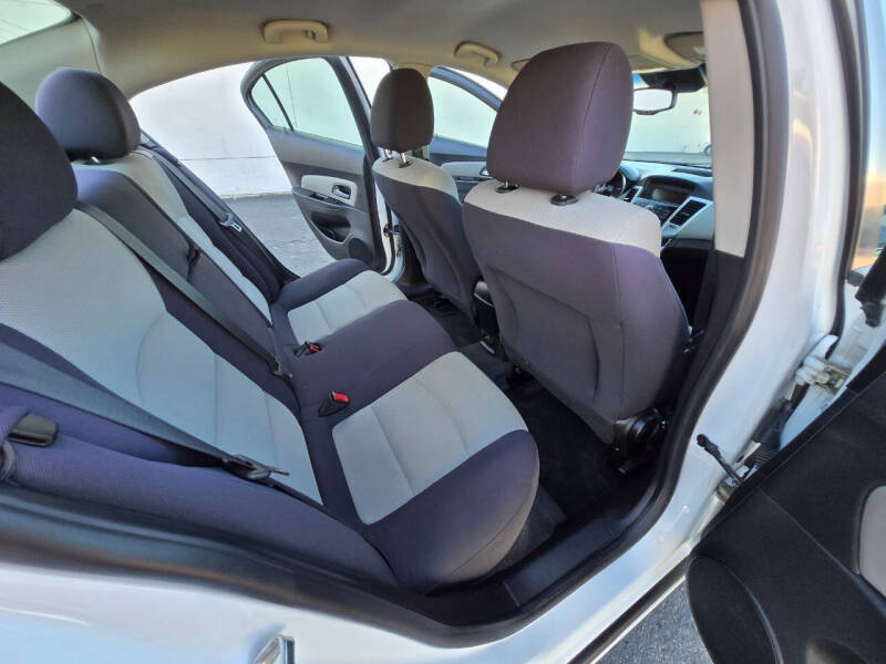 2014 Chevrolet Cruze LS Auto