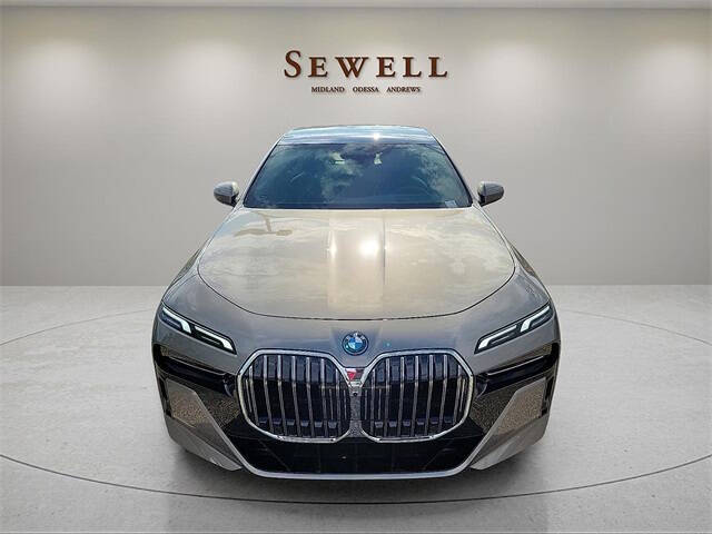 2026 BMW 7 Series 750e xDrive