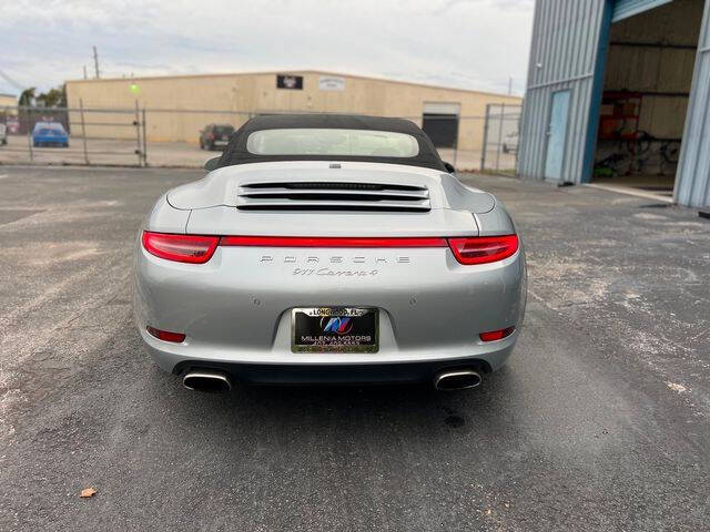 2014 Porsche 911 Carrera 4
