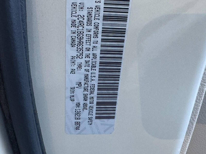 2017 Chrysler Pacifica Touring-L