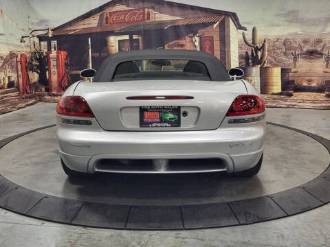 2005 Dodge Viper SRT-10