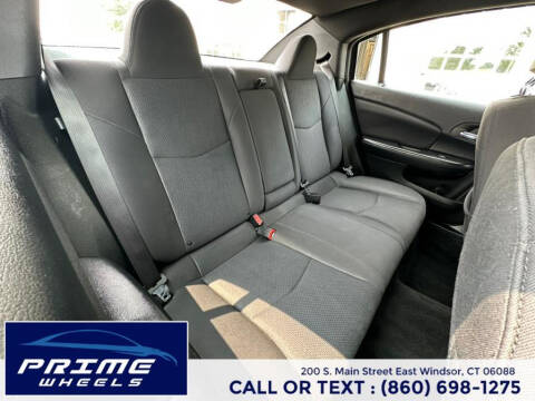 2013 Chrysler 200 LX