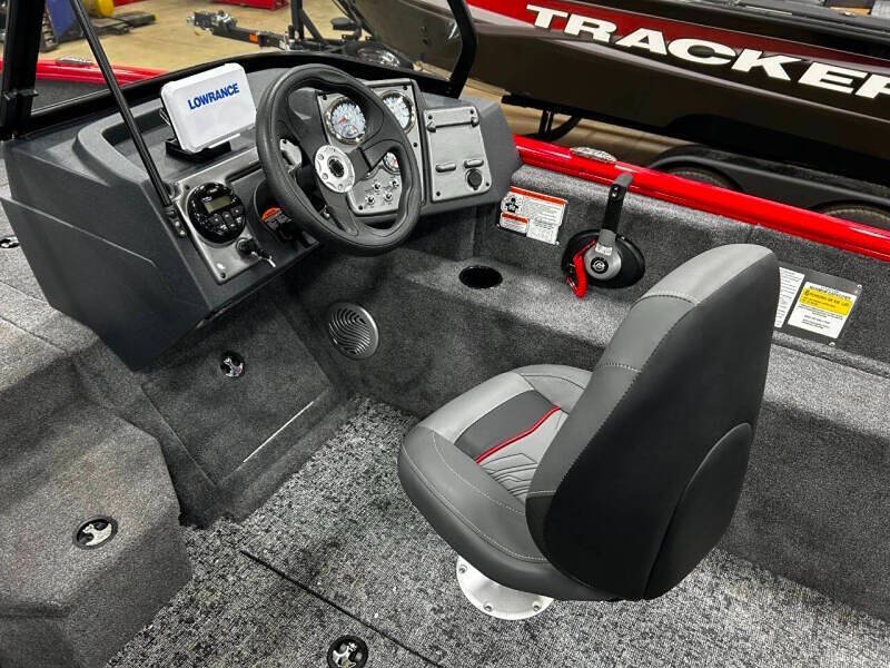 2026 Tracker Pro Guide V-175 WT