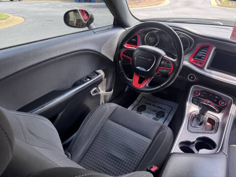 2019 Dodge Challenger SXT