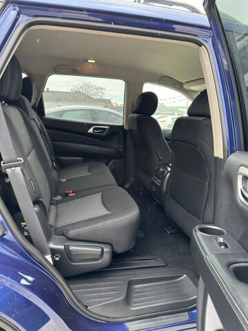 2018 Nissan Pathfinder S