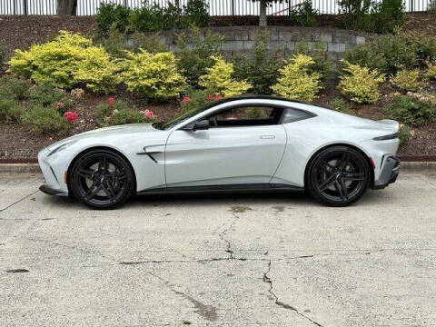 2025 Aston Martin Vantage
