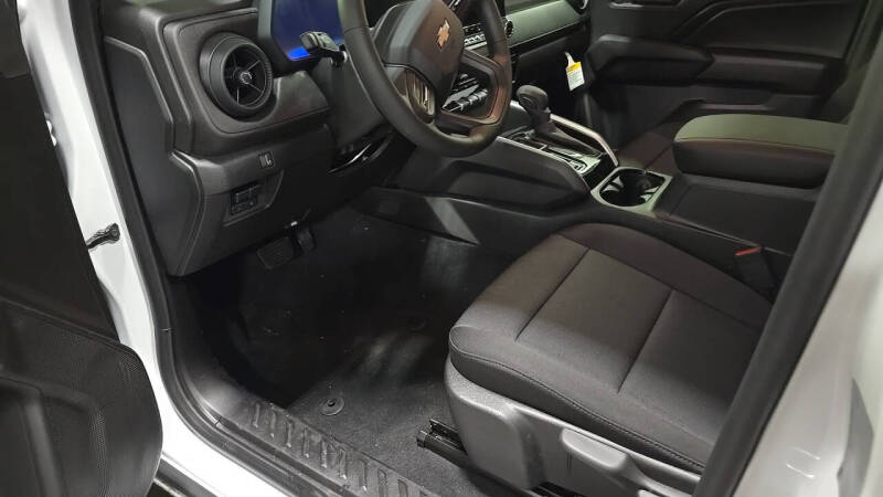 2025 Chevrolet Colorado Work Truck