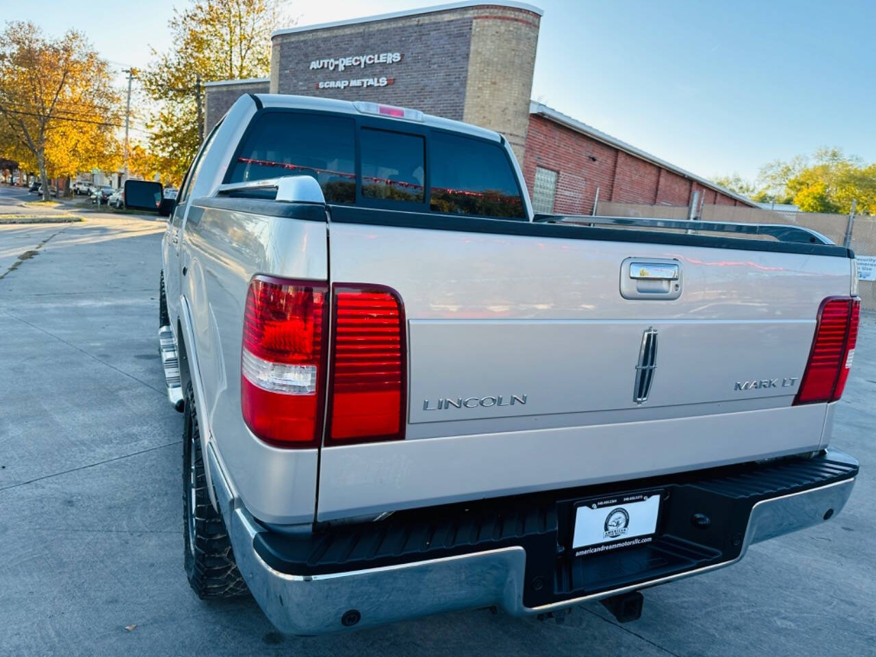 2006 Lincoln Mark LT for sale at American Dream Motors in Winchester, VA