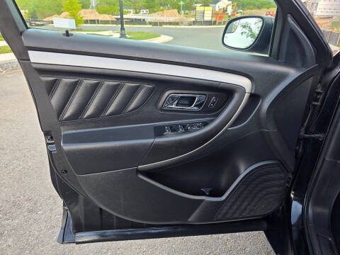 2015 Ford Taurus SEL