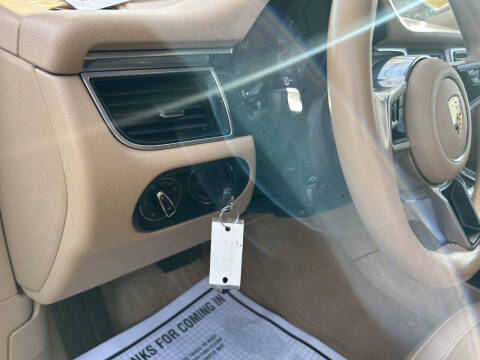 2016 Porsche Macan S