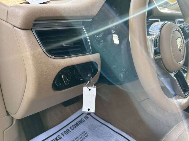 2016 Porsche Macan S