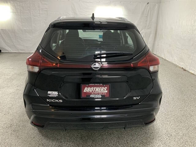 2024 Nissan Kicks SV