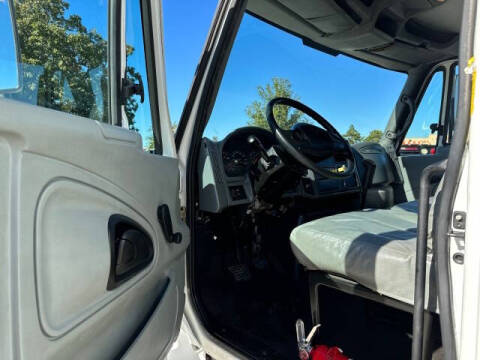 2003 International DuraStar 4200