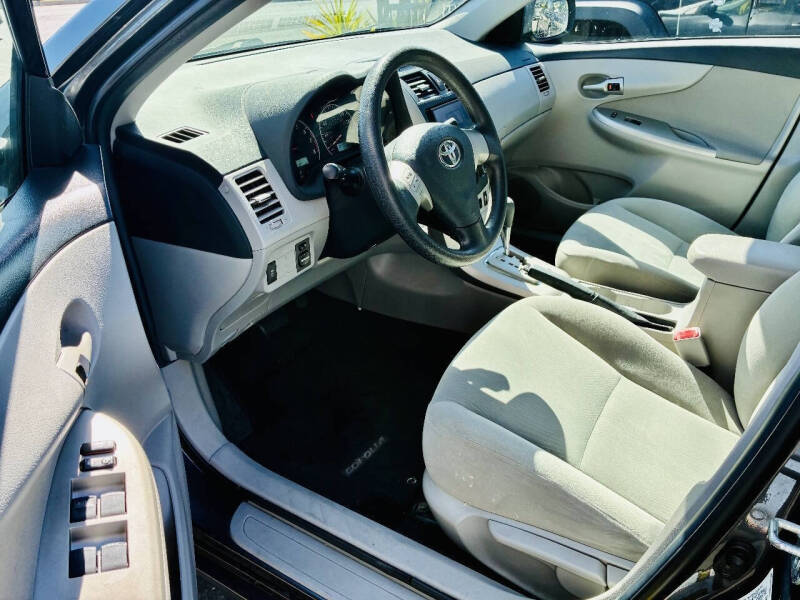 2013 Toyota Corolla LE