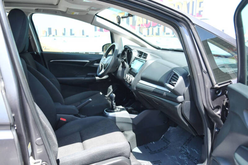 2015 Honda Fit EX - Photo 37