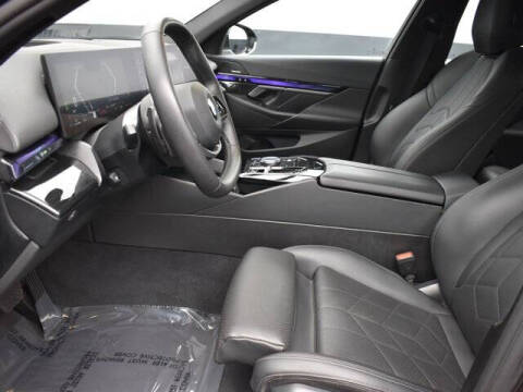 2025 BMW 5 Series 540i xDrive