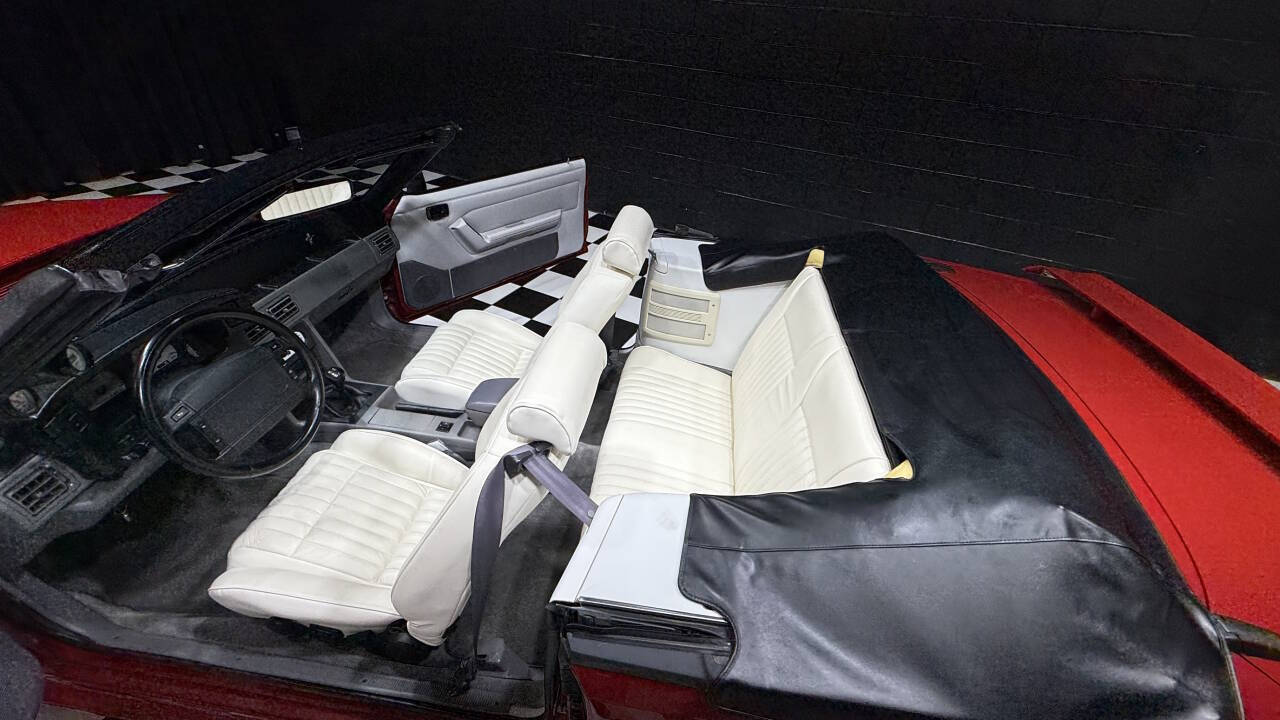 1993 Ford Mustang 46