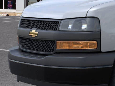 2025 Chevrolet Express 2500