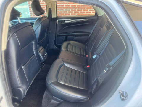 2018 Ford Fusion Hybrid SE