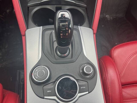 2019 Alfa Romeo Stelvio Ti Sport
