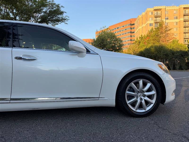 2007 Lexus LS 460