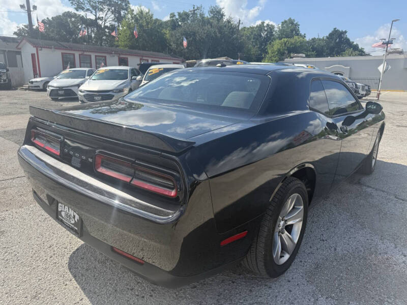 2019 Dodge Challenger SXT