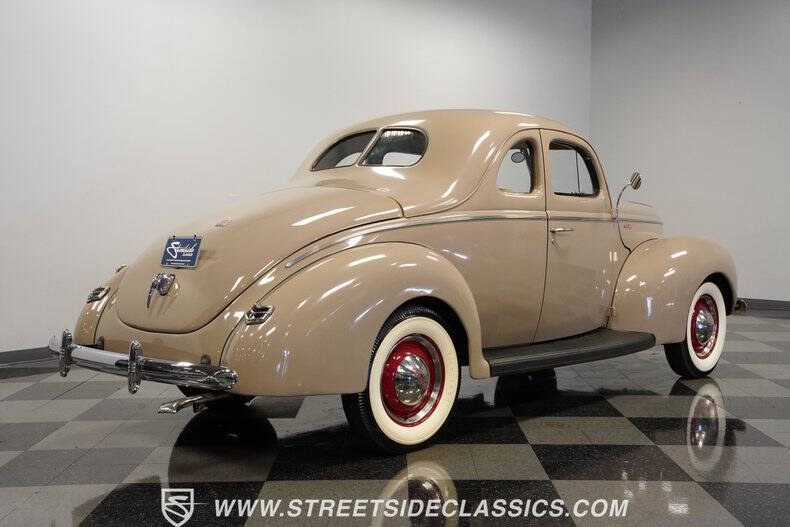 1940 Ford Deluxe