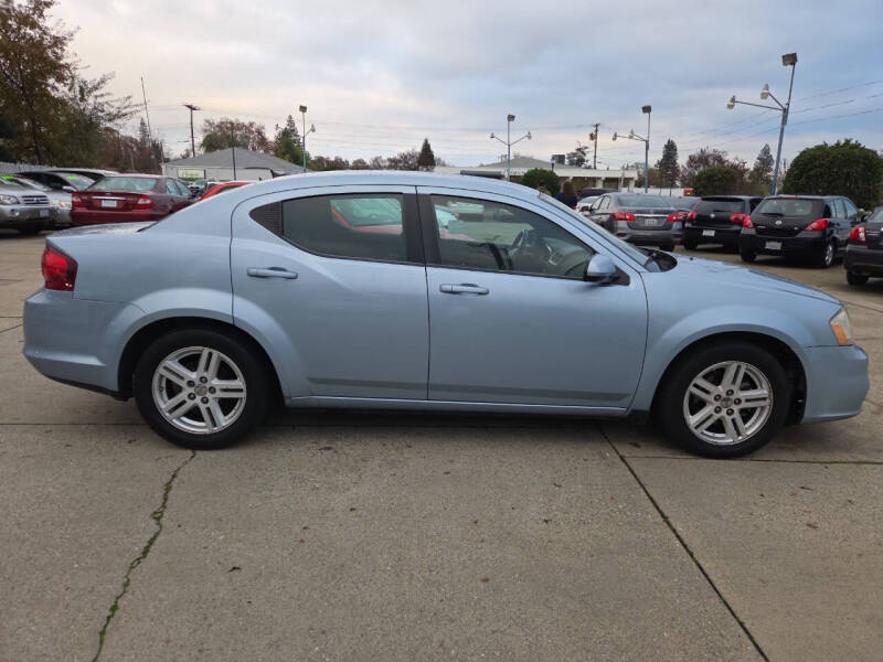 2013 Dodge Avenger SXT