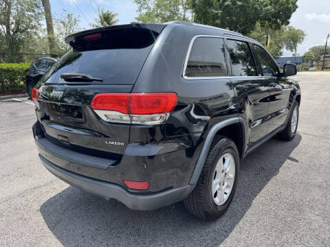 2017 Jeep Grand Cherokee Laredo