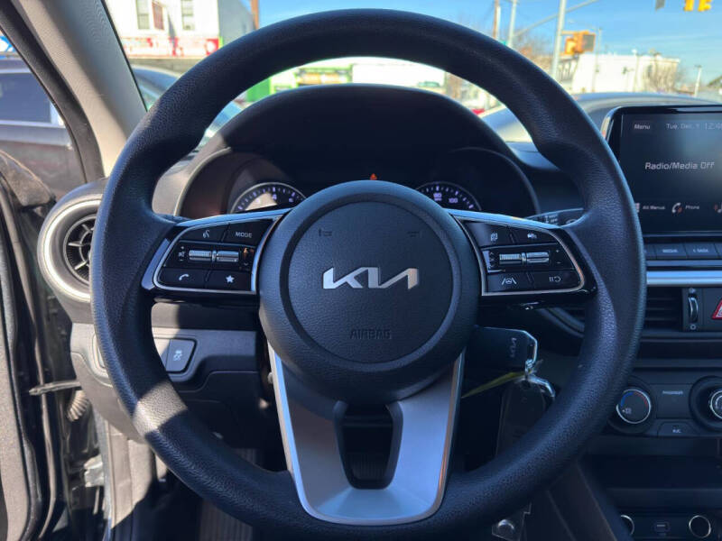 2023 Kia Forte LXS