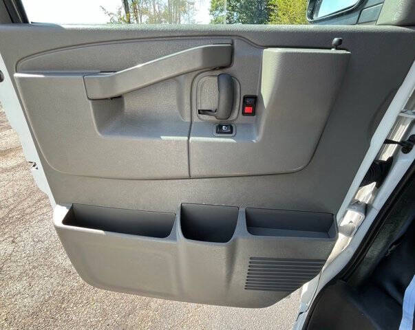 2021 GMC Savana 2500