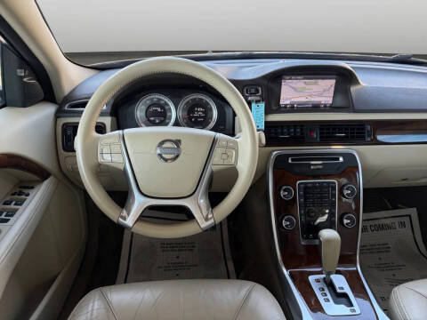 2012 Volvo XC70